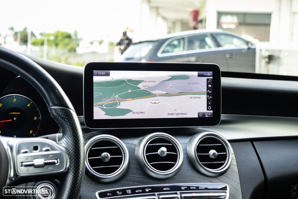 Mercedes-Benz C 220 d AMG Line - 32