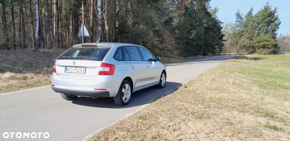 Skoda RAPID ver-1-6-tdi-dpf-ambition - 8