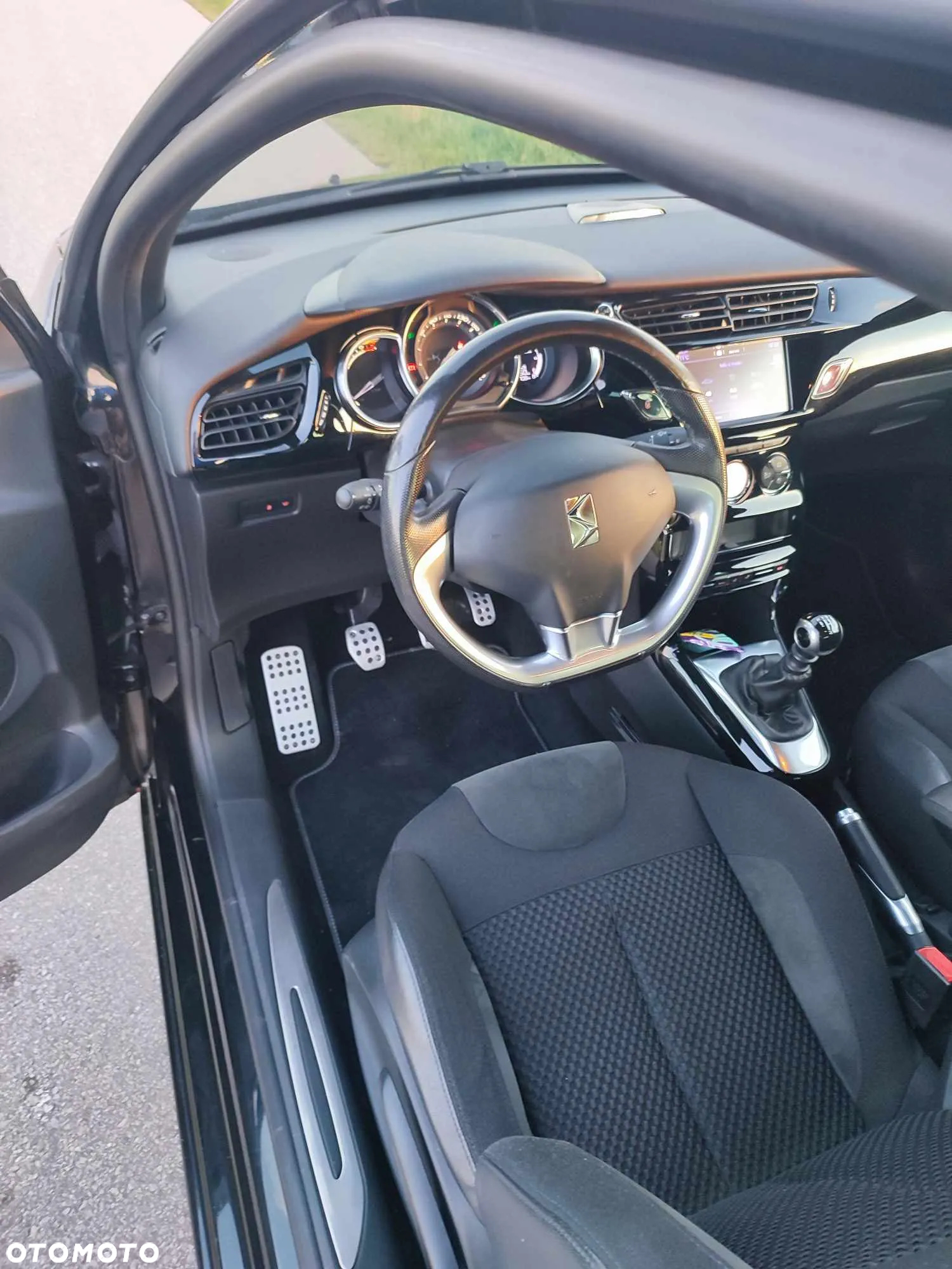 Citroën DS3 THP 165 Start & Stop SportChic - 13