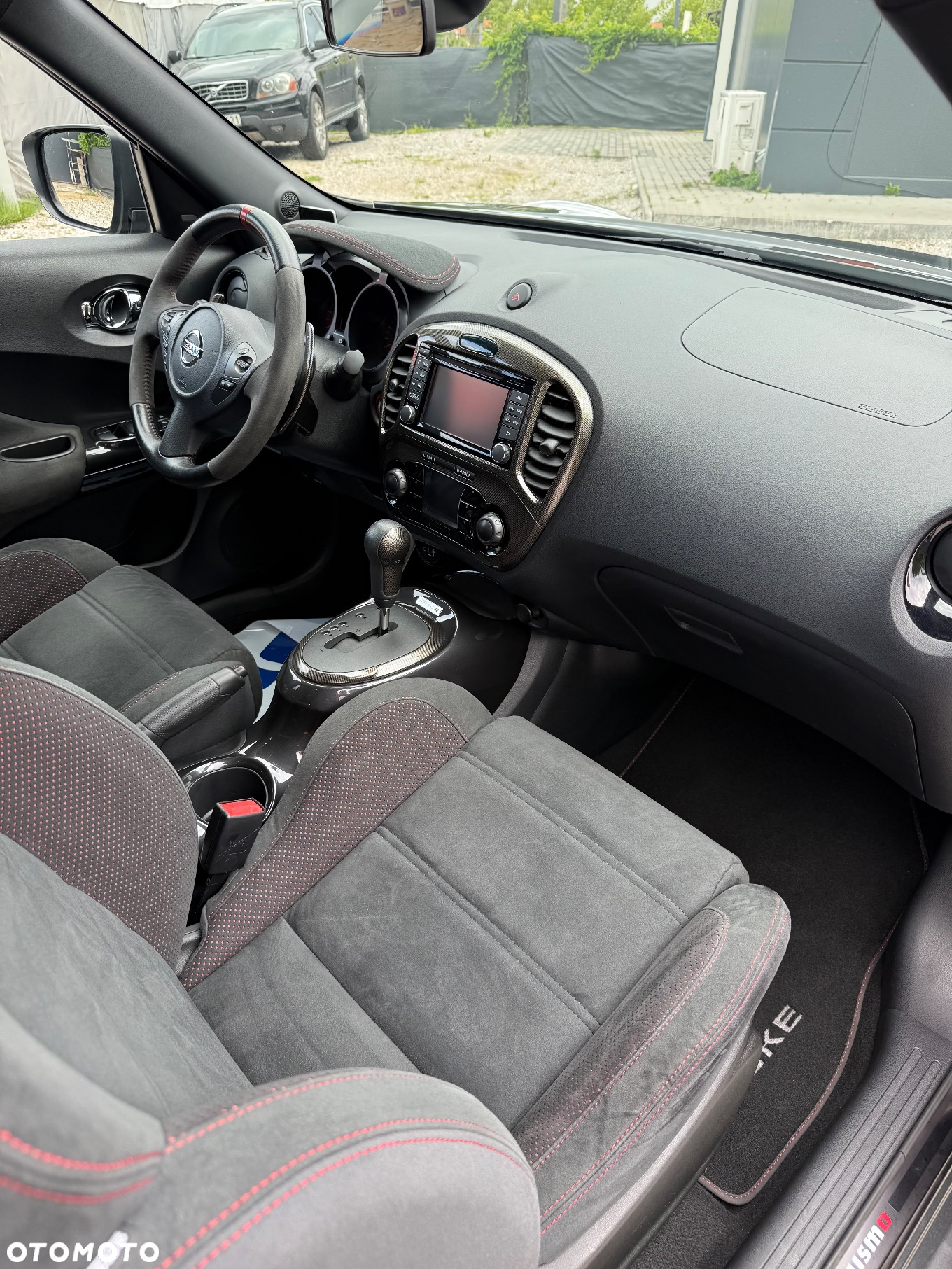 Nissan Juke 1.6 DIG-T Nismo RS 4WD Xtronic EU6 - 11