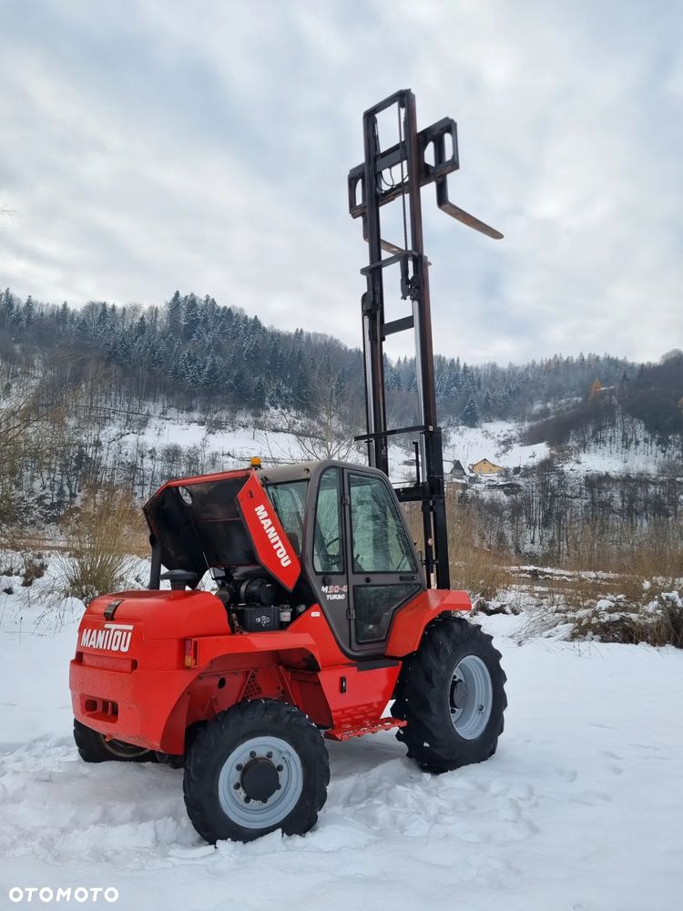 Manitou M30-4 T Wózek Widłowy 4X4 TERENOWY JAK NOWY! 2013r z Norwegii. Silnik PERKINS TURBO 100KM! DEKRA do 2026roku! 3 tony Udzwig! Posuw wideł Hydrauliczny! Jazda REWERS+4 biegi. Ani deka luzów czy wycieków! Zadbana Maszyna! - 25
