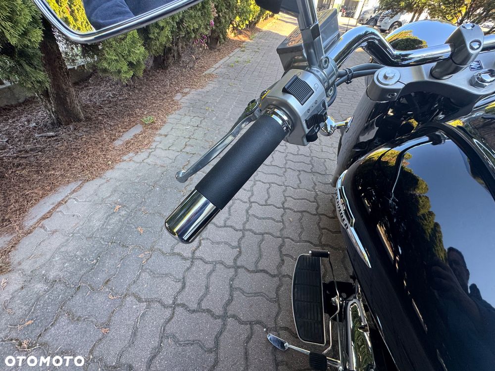 Suzuki VL 1500 Intruder LC - Boulevard C90 - 19
