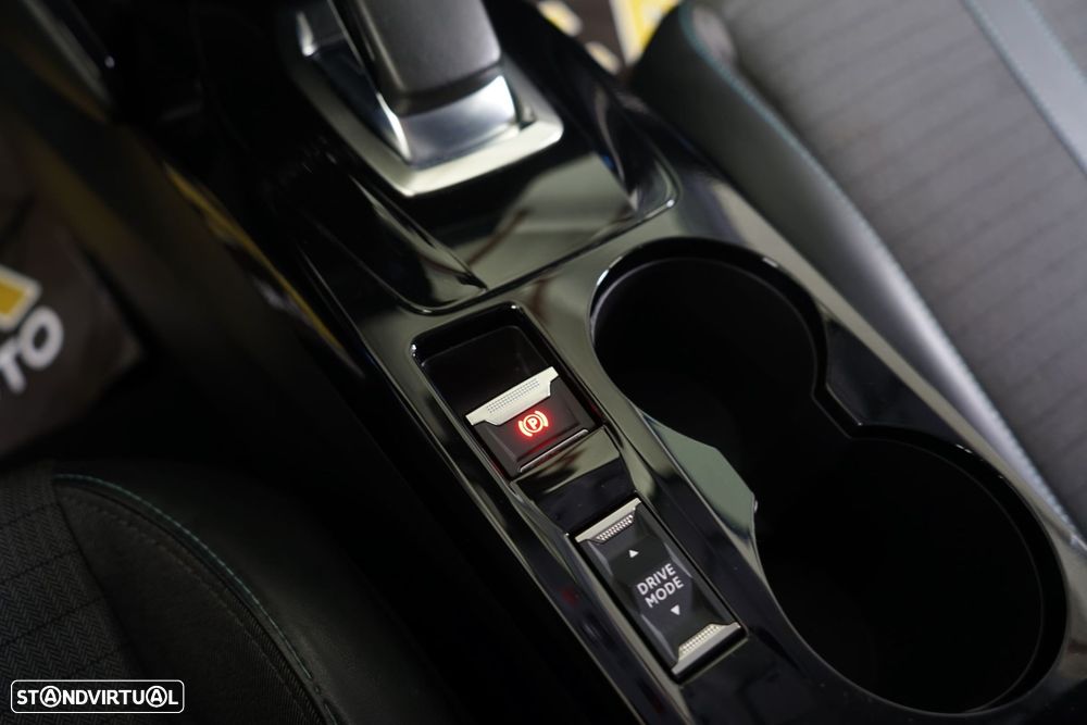 Peugeot e-2008 50 kWh Allure - 33