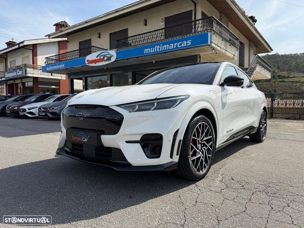 Ford Mustang Mach-E - 2
