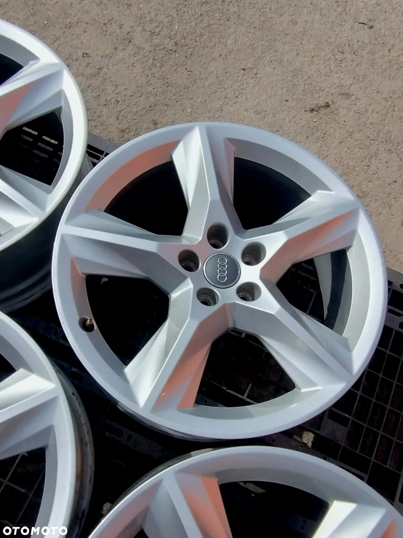 5x112 Felgi Aluminiowe Alufelgi 19 AUDI 4M0 A7 A5 A6 C6 C7 C8 A8 D2 D3 D4 D5 Q5 Q7 Q3 A4 B7 B8 B9 Legnica ALU-RAD SKODA VW SEAT - 7