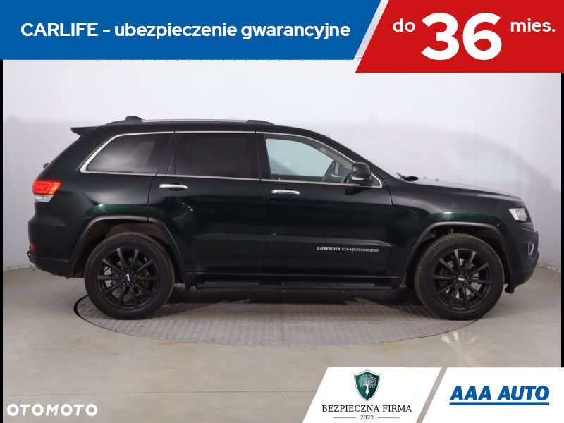 Jeep Grand Cherokee - 8