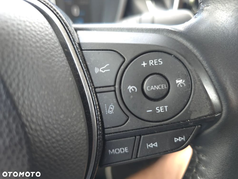 Toyota Corolla 1.8 Hybrid Comfort - 23