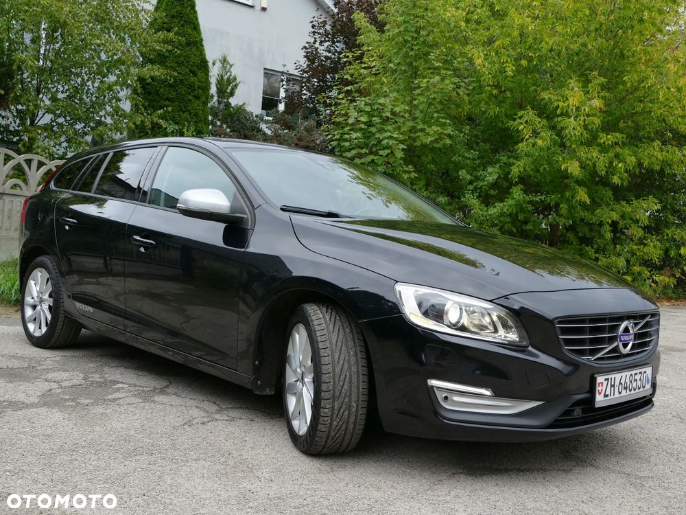 Volvo V60 D3 Momentum - 38
