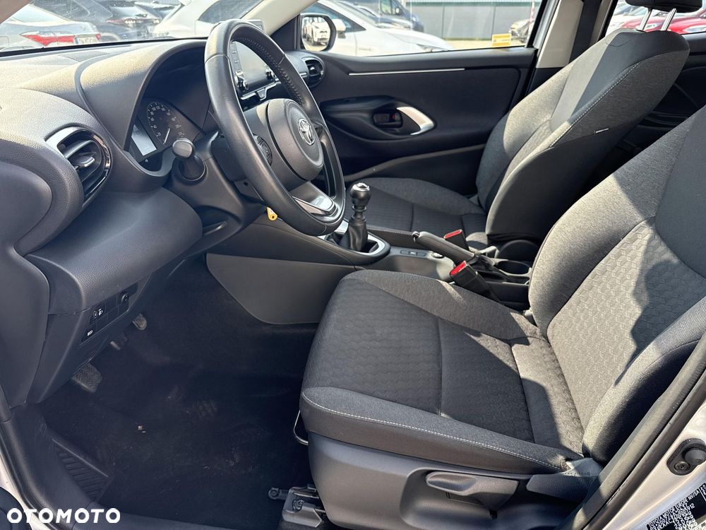 Toyota Yaris - 14