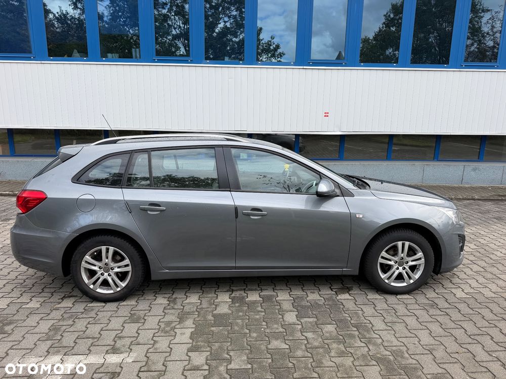 Chevrolet Cruze - 8