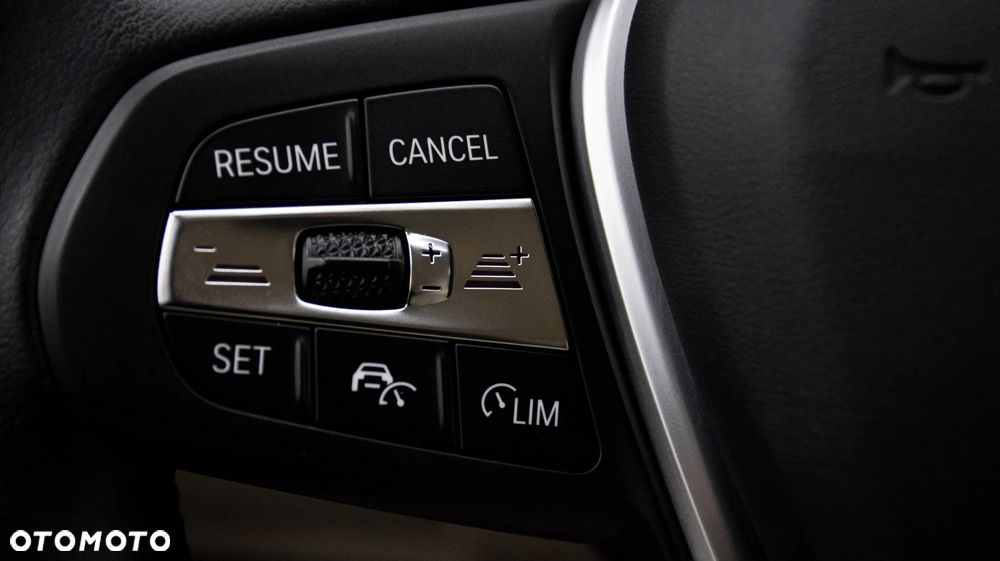 BMW Seria 3 318i Sport - 19