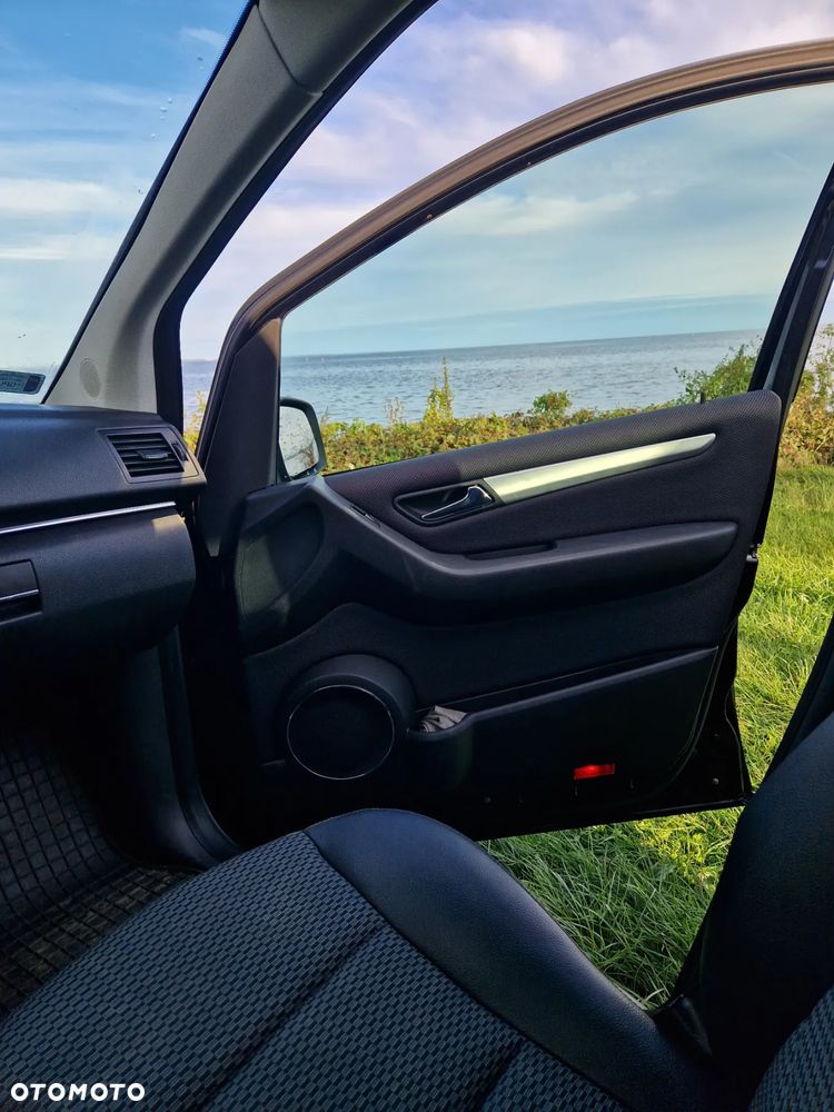 Mercedes-Benz Klasa B - 16