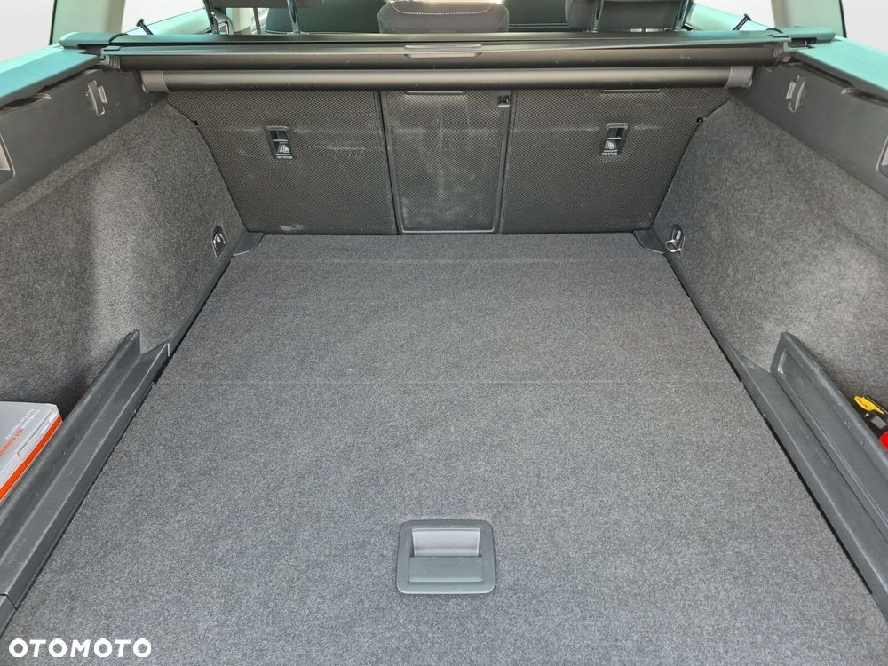 Volkswagen Passat Variant 2.0 TDI Business DSG - 29
