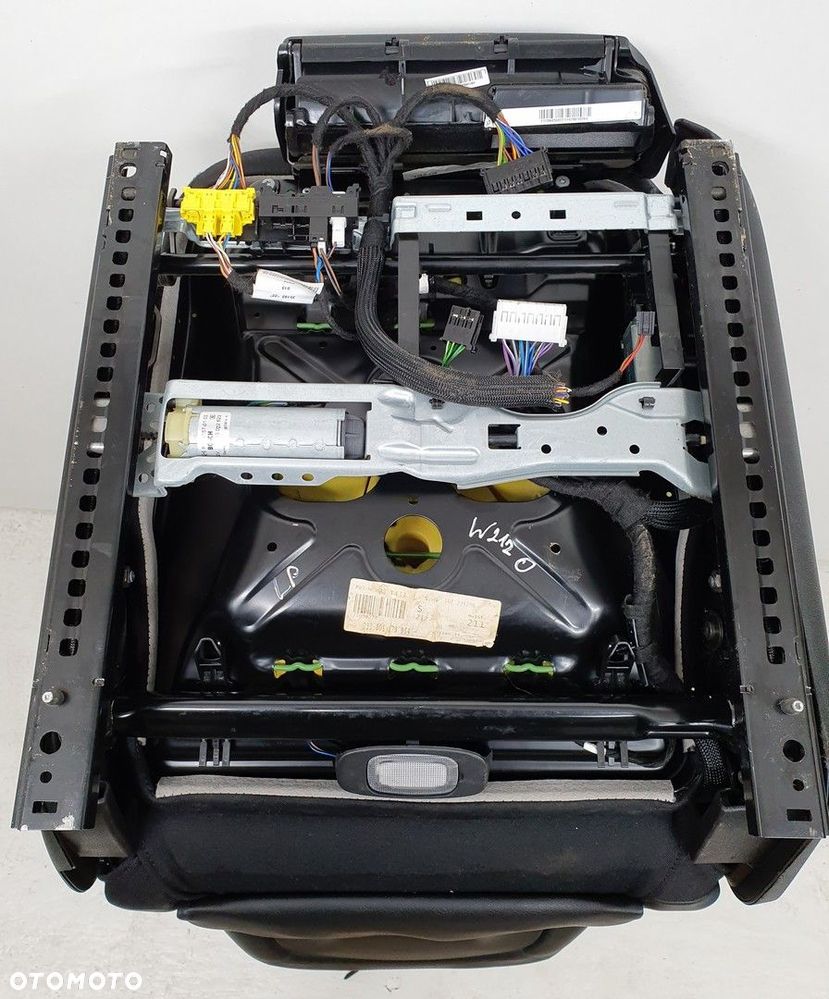 FOTEL LEWY PRZEDNI PRZÓD SKÓRA GRZANY MERCEDES W212 EUROPA - 8