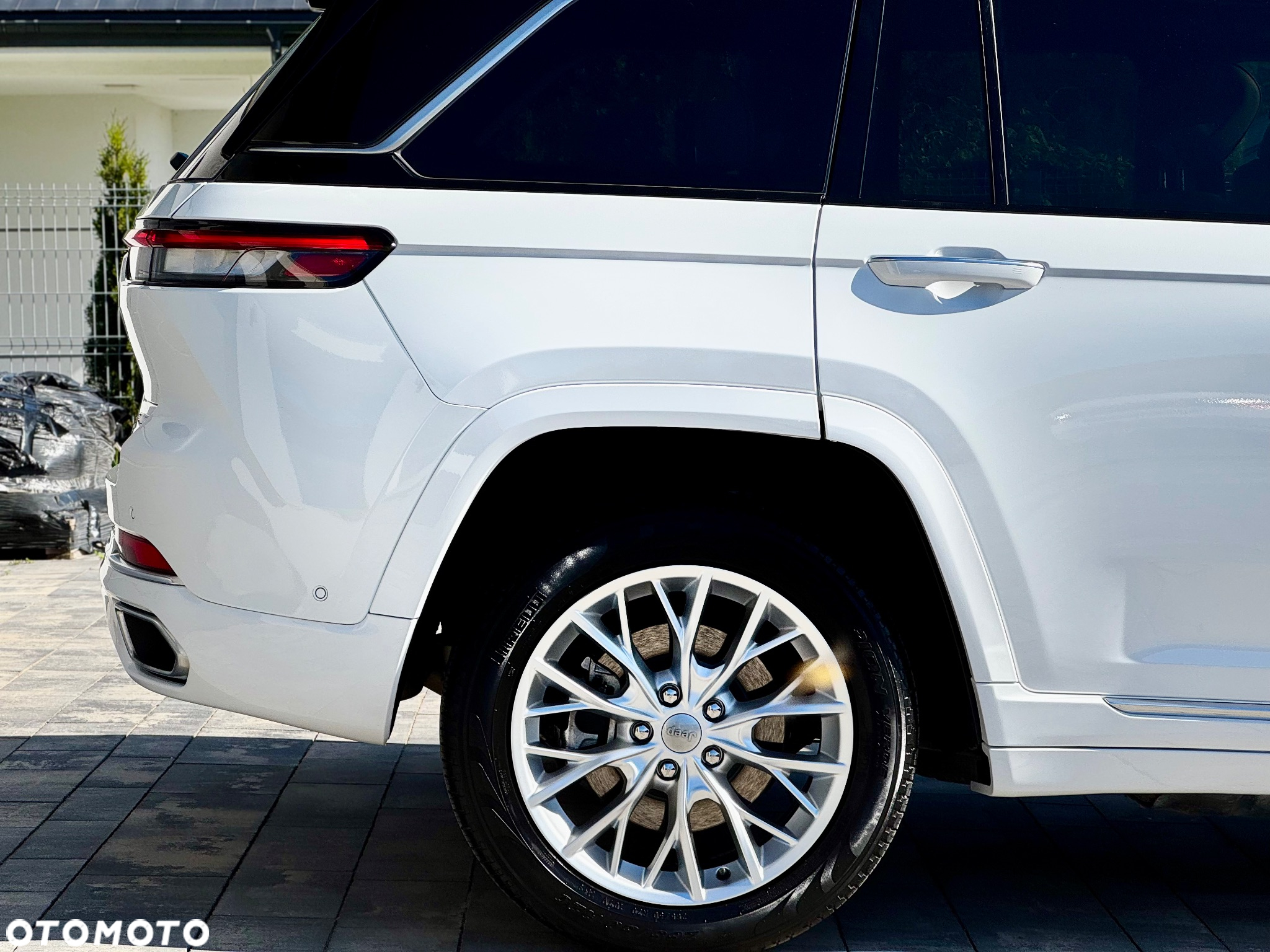 Jeep Grand Cherokee 2.0 4xe Plug-in Hybrid Automatik Summit Reserve - 12