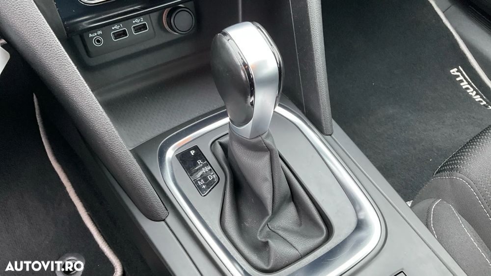 Renault Megane TCE 140 EDC Techno - 14