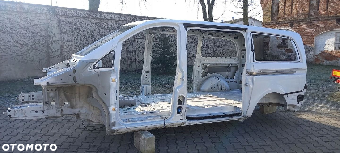 MERCEDES V-KLASA 447 KAROSERIA BOK ĆWIARTKA KOMPLET - 2