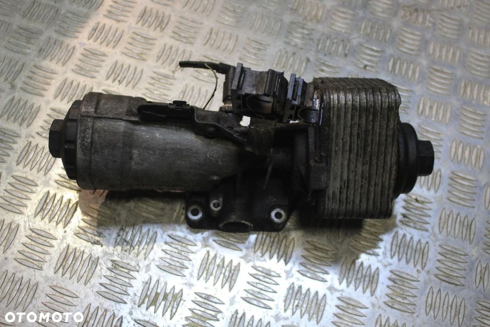 PODSTAWA OBUDOWA FILTRA OLEJU VW PASSAT B6 2.0 TDI 045115389J - 1