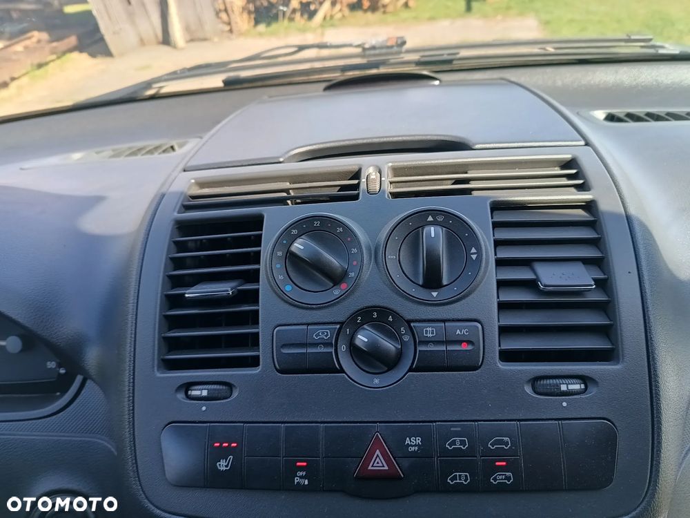 Mercedes-Benz VITO 2.1 diesel 163kM automat, WERSJA LONG L2H1, NAPĘD 4X4! GWARANTOWANY PRZEBIEG! SUPER STAN, 2014 rok, BEZ WKŁADU FINANSOWEGO! - 31