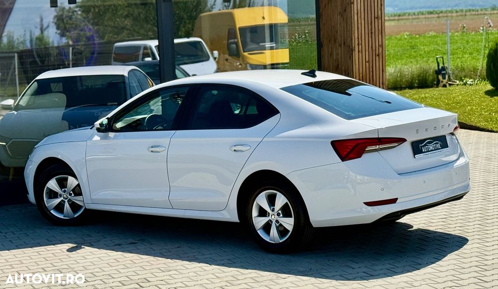 Skoda Octavia Combi 2.0 TDI Ambition - 5