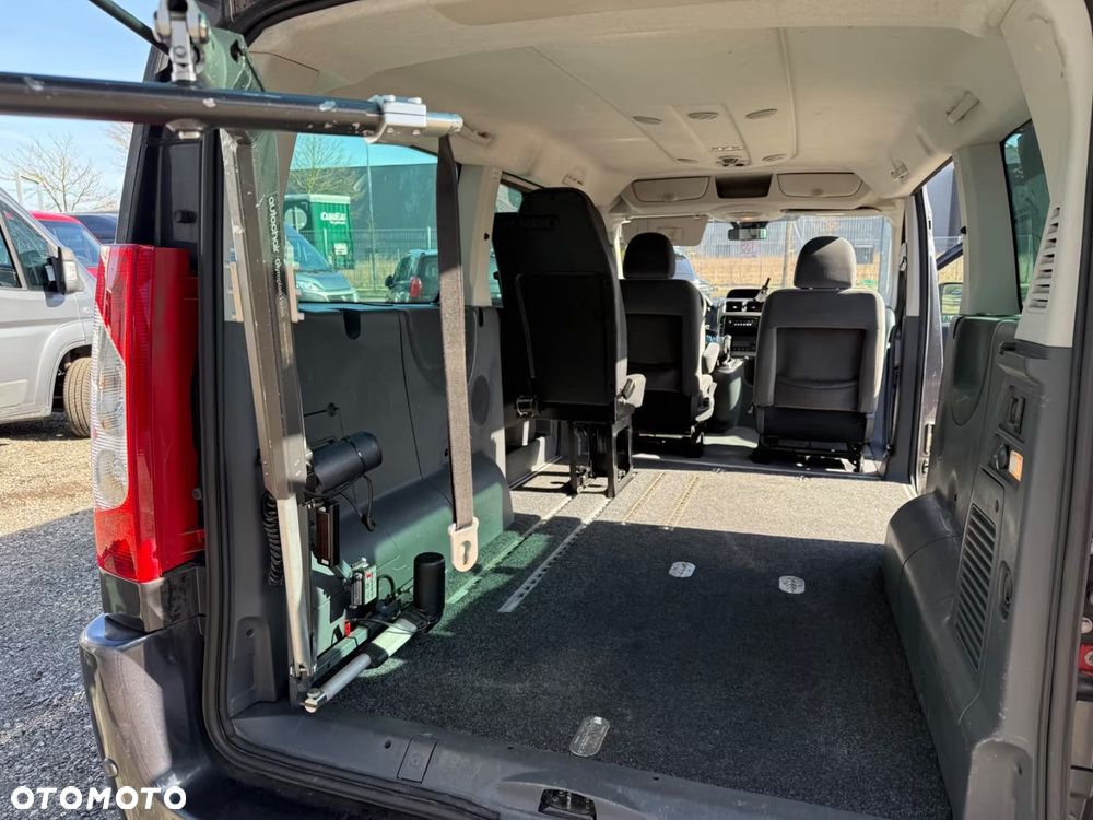 Citroën Jumpy Combi - 10