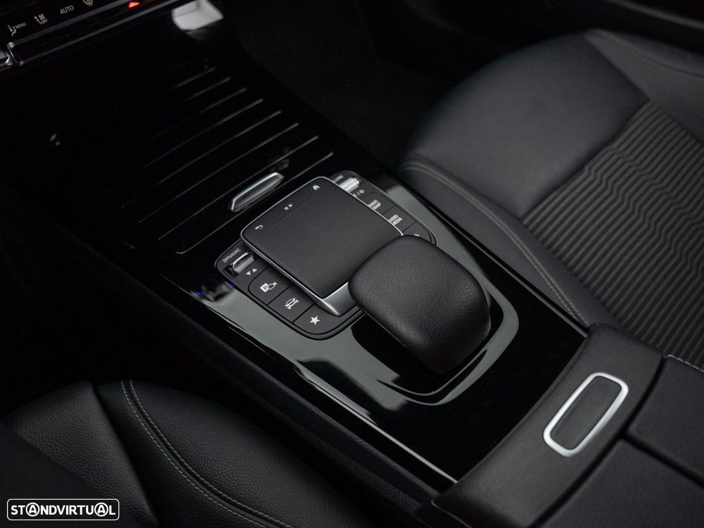 Mercedes-Benz CLA 250 e Shooting Brake Progressive — fotografia 27