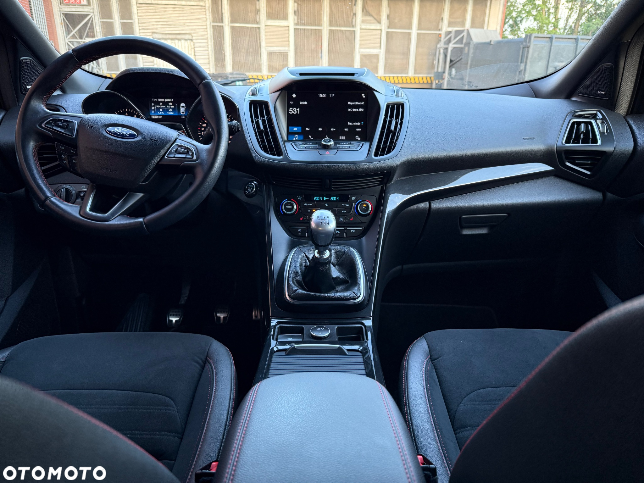 Ford Kuga - 19