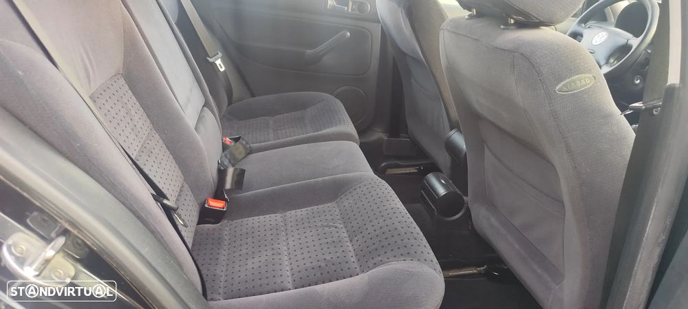 VW Golf 1.4i Confortline - 15