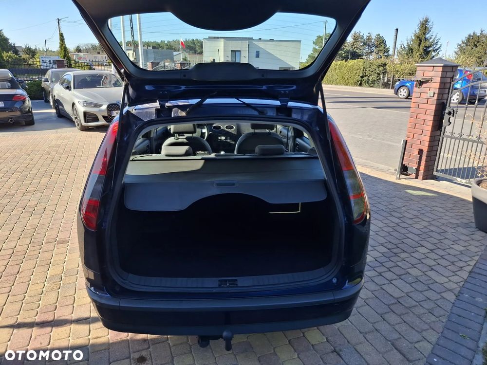 Ford Focus 1.8 Connection - 8