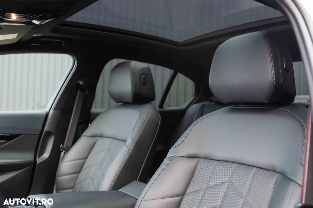 BMW Seria 5 520d xDrive AT MHEV - 15