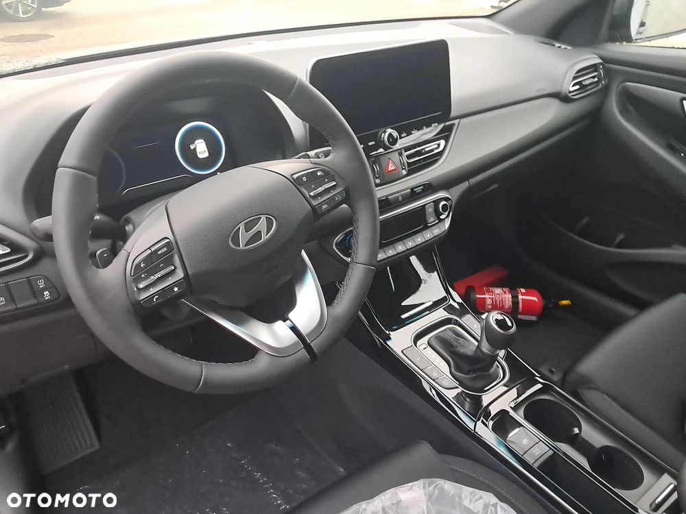 Hyundai i30 1.5 T-GDI 48V Smart DCT - 11