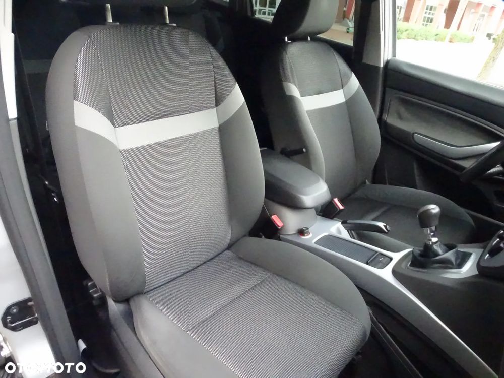 Ford Kuga 2.0 TDCi 2x4 Trend - 19