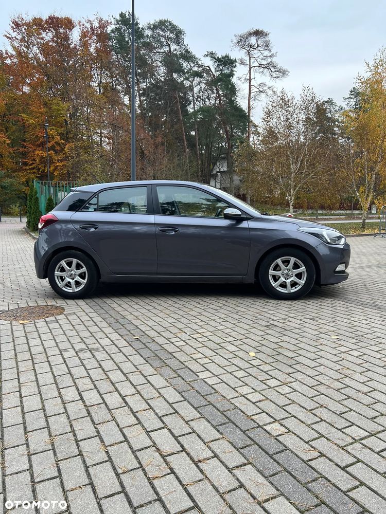 Hyundai i20 - 13