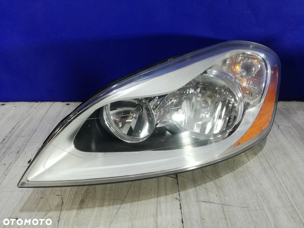 Volvo XC60 I 08/13 lampa reflektor przód lewa Angielska - 2
