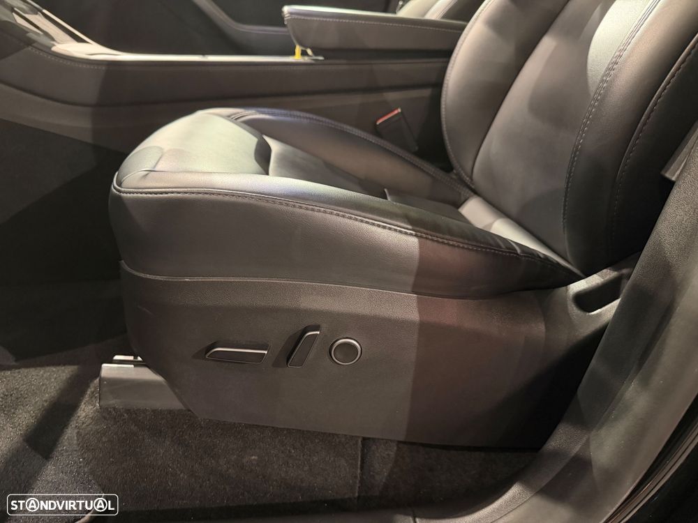 Tesla Model Y Long Range Dual Motor AWD - 15
