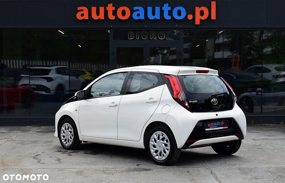 Toyota Aygo x-trend - 18