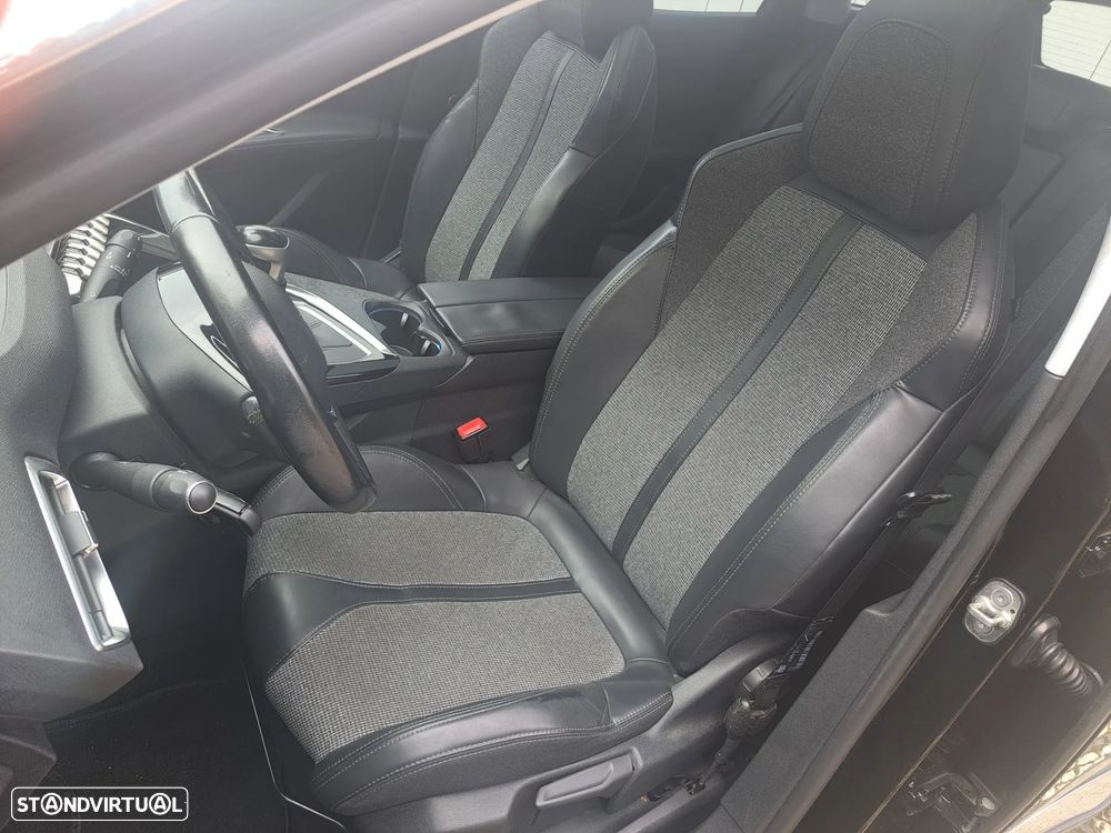 Peugeot 3008 BlueHDi 120 Stop & Start Allure - 28