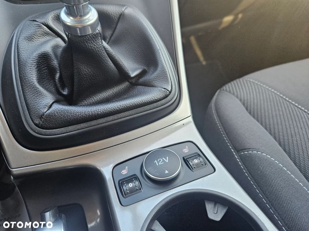 Ford Kuga 1.5 EcoBoost 2x4 Trend - 22