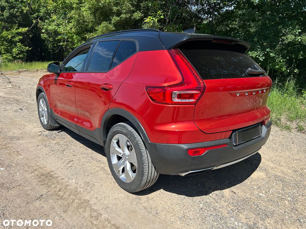 Volvo XC 40 T5 AWD Momentum - 5