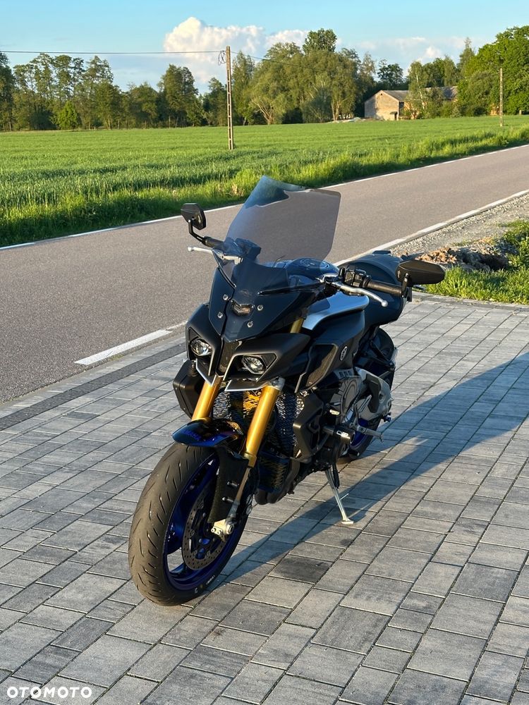 Yamaha MT - 9
