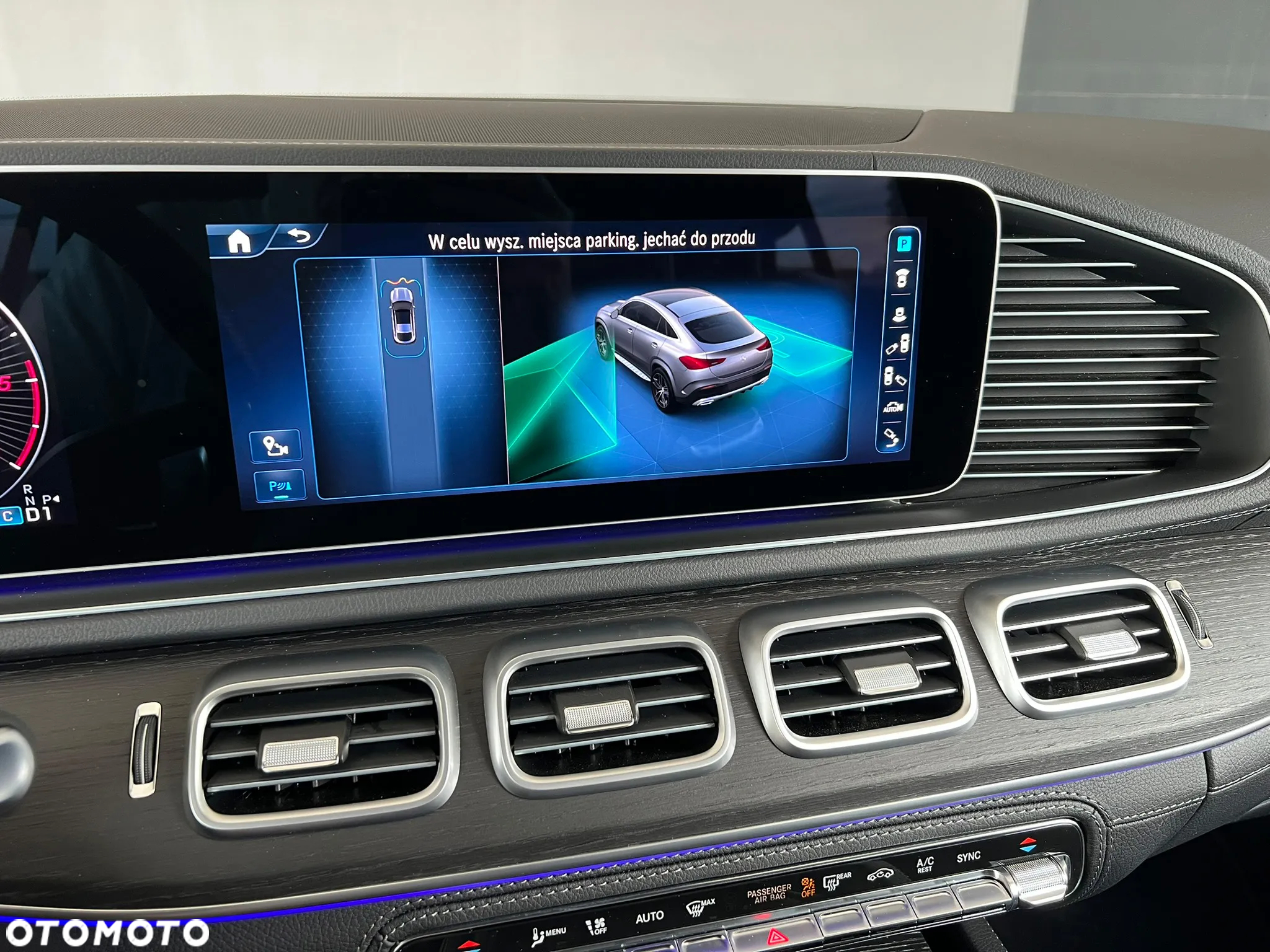 Mercedes-Benz GLE - 30