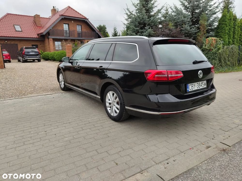 Volkswagen Passat Variant 2.0 TDI SCR DSG Highline - 23