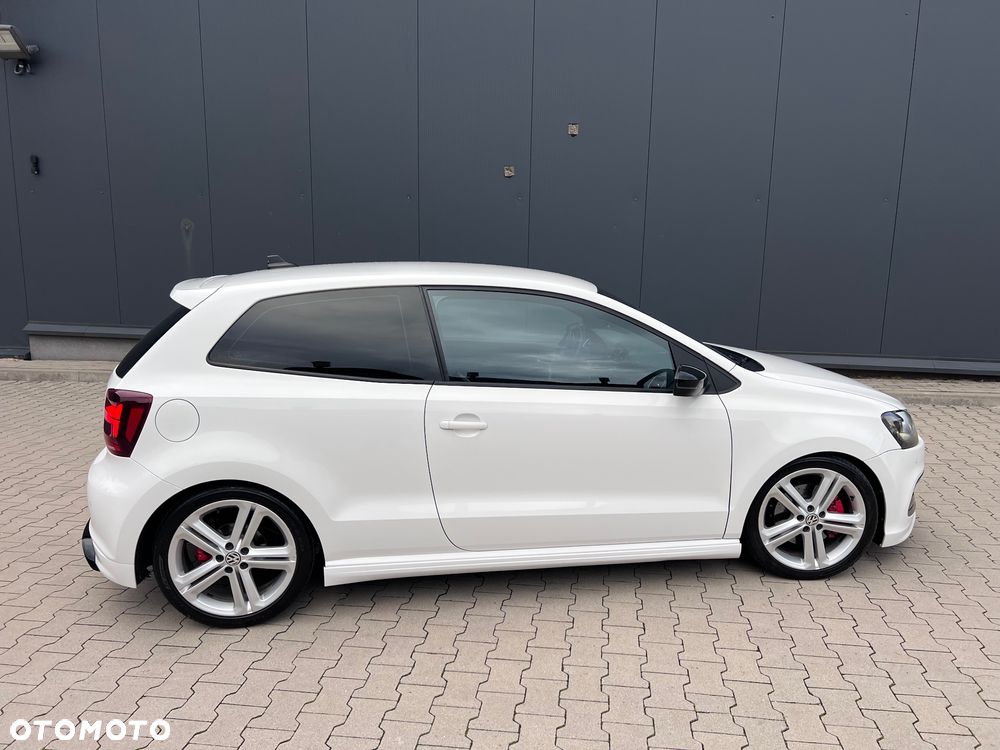 Volkswagen Polo 1.6 TDI Highline - 5