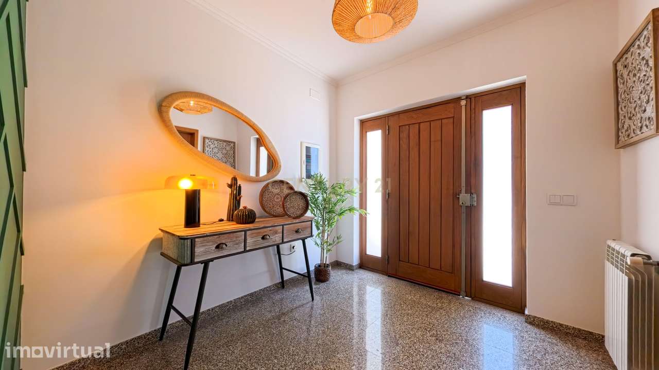 Moradia em banda, localizada em Repeses , Viseu - Grande imagem: 2/23
