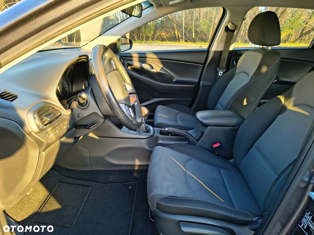 Hyundai i30 1.4 Comfort - 9