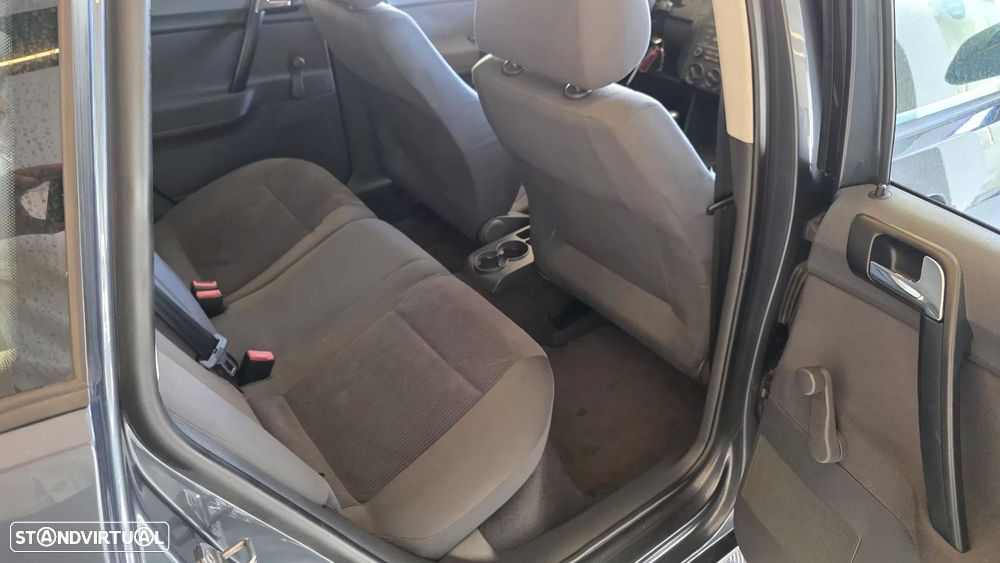 VW Polo 1.2 Confortline AC - 40