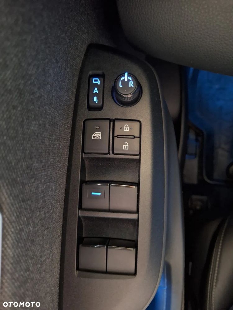 Toyota Yaris Cross Hybrid 1.5 Executive - 13