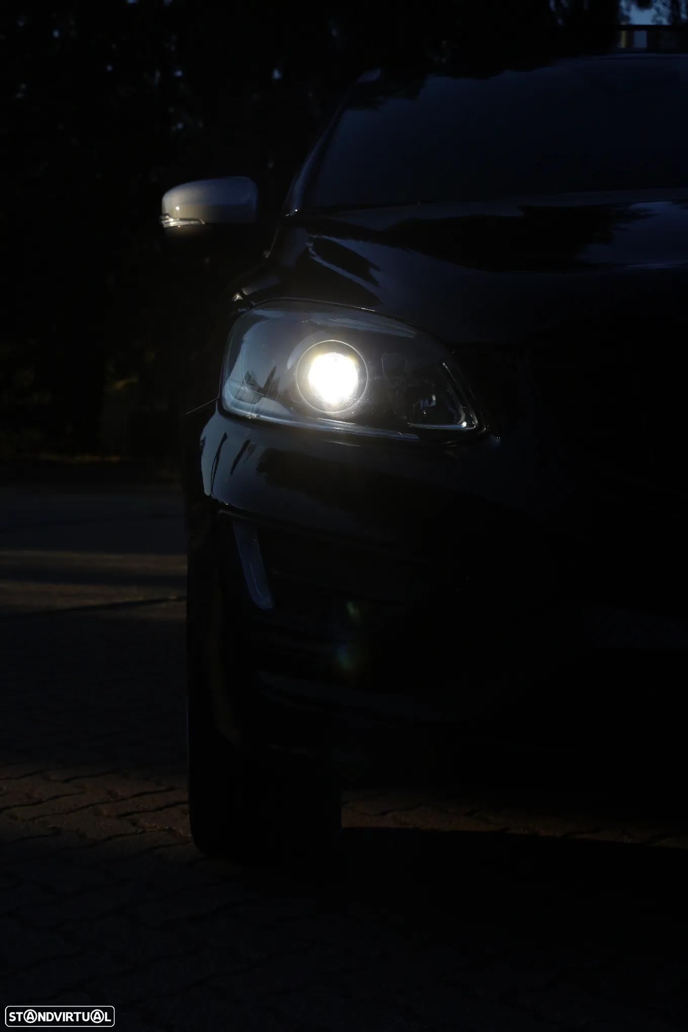 Volvo XC 60 2.0 D4 R-Design Geartronic - 5