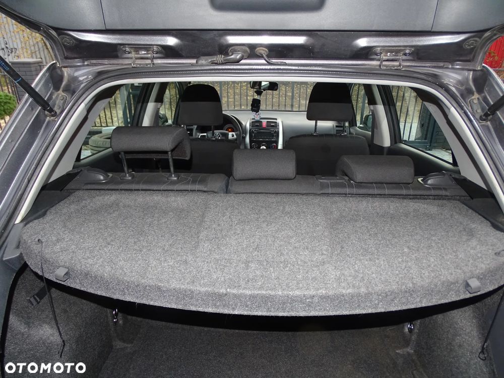 Toyota Auris - 15