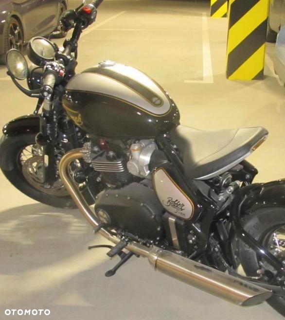 Triumph Bonneville Bobber - 7